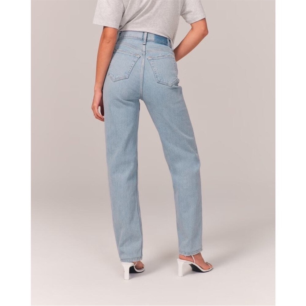 Abercrombie & Fitch The Dad High Rise Criss Cross Waist Curve Love Jean - Picture 3 of 9